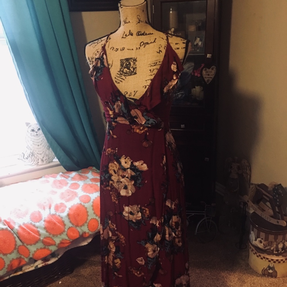 Dance Marvel Size XS Maroon Floral Maxi Dress